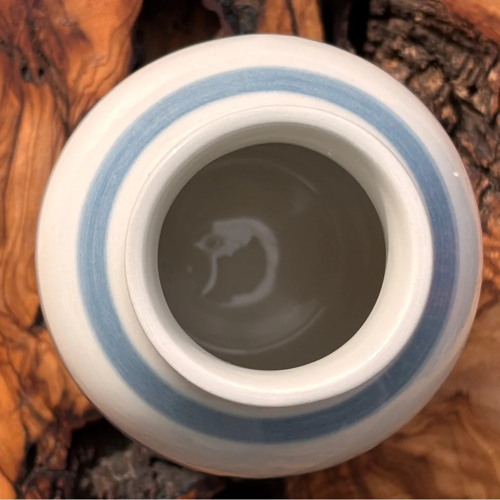 NIB Kahler Danish Omaggio Ceramic Vase